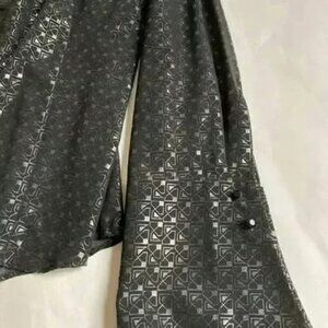 Express Women's Sheer Black Patterned Long-Sleeved Button-down Top